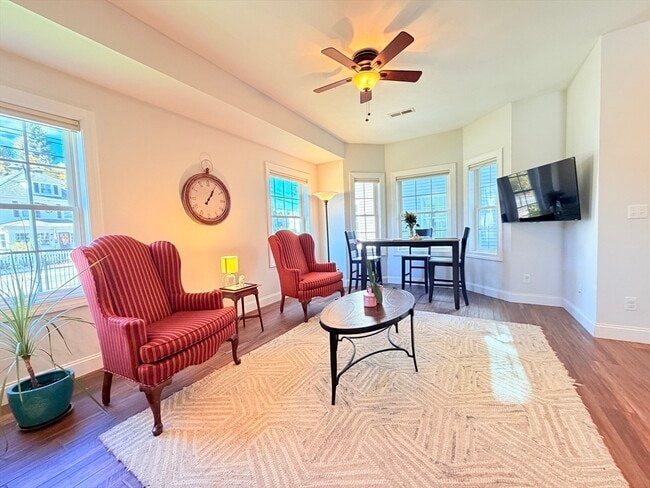 Building Photo - 17 Hamel Way