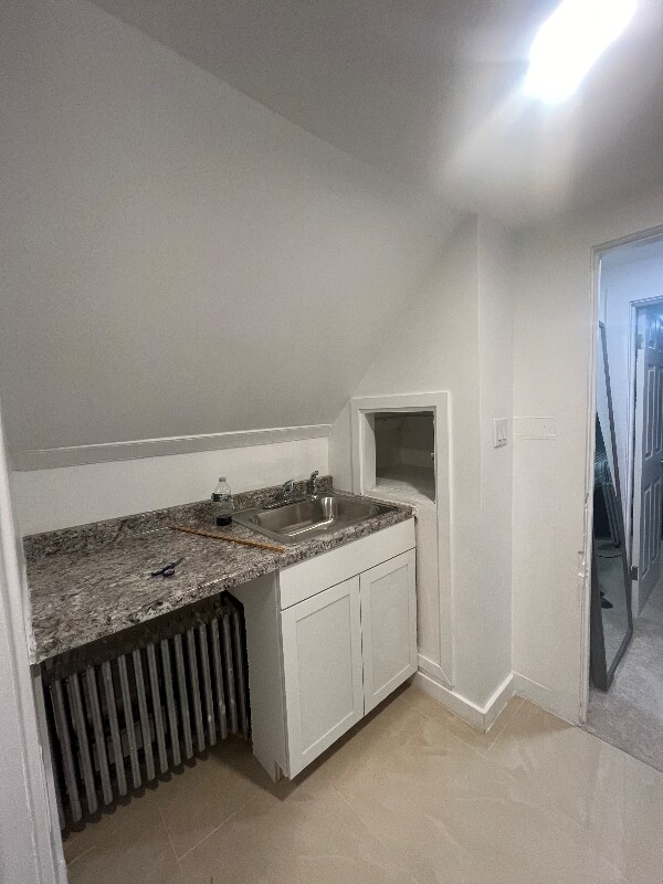 Building Photo - 43 S Bleeker St