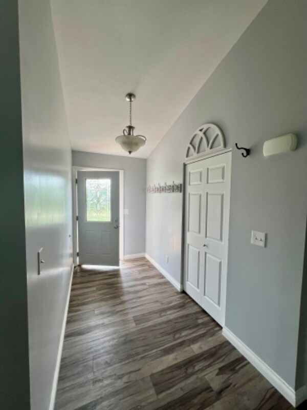 Building Photo - 6126 Jeffrey Pl