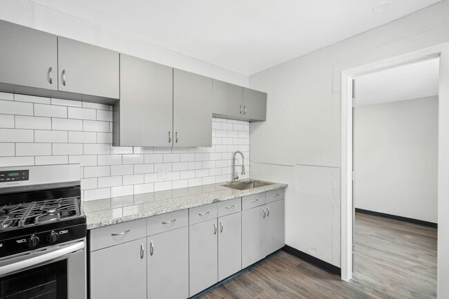 Photo - 1740 Arlington Ave House