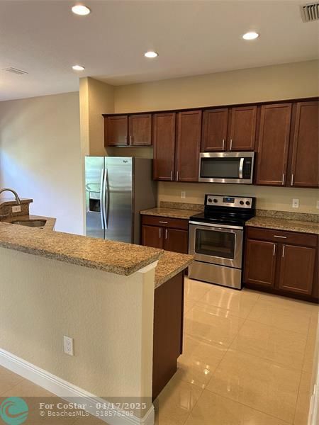 Foto del edificio - 12805 NW 83rd Ct