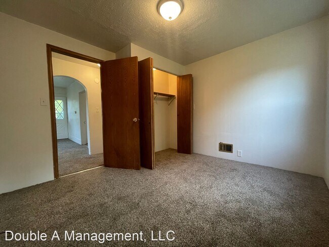 Foto del edificio - 3 br, 1.5 bath House - 89 Newell St.
