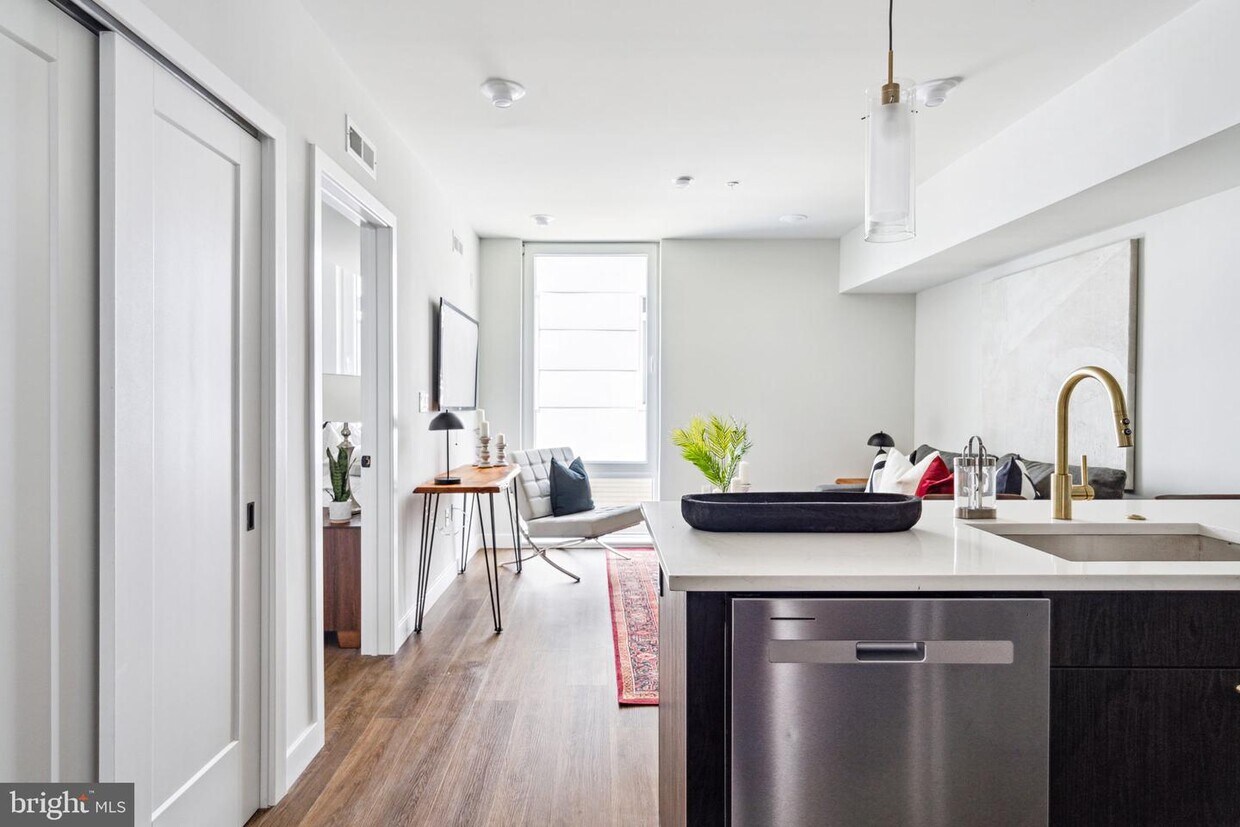 Foto principal - 1102 Germantown Ave