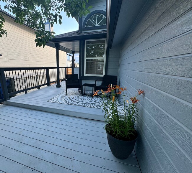 Foto del edificio - 9491 Devon Ct
