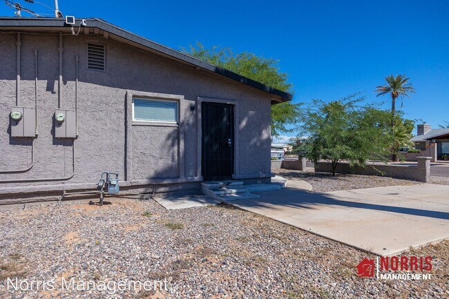 Building Photo - 2 br, 1 bath House - 815 N Arbor Ave
