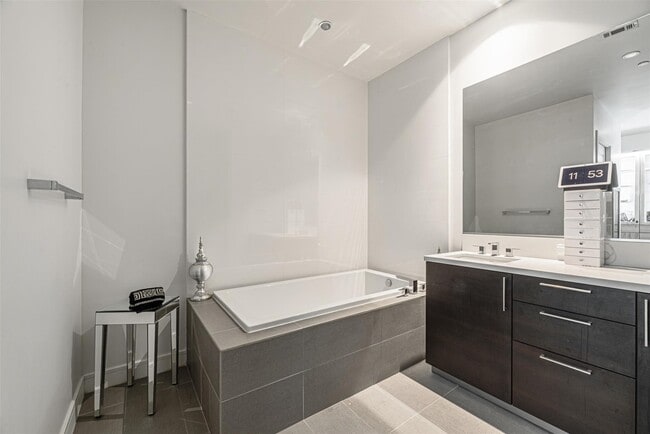 Building Photo - 4521 San Felipe St