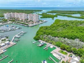 Building Photo - 13675 Vanderbilt Dr