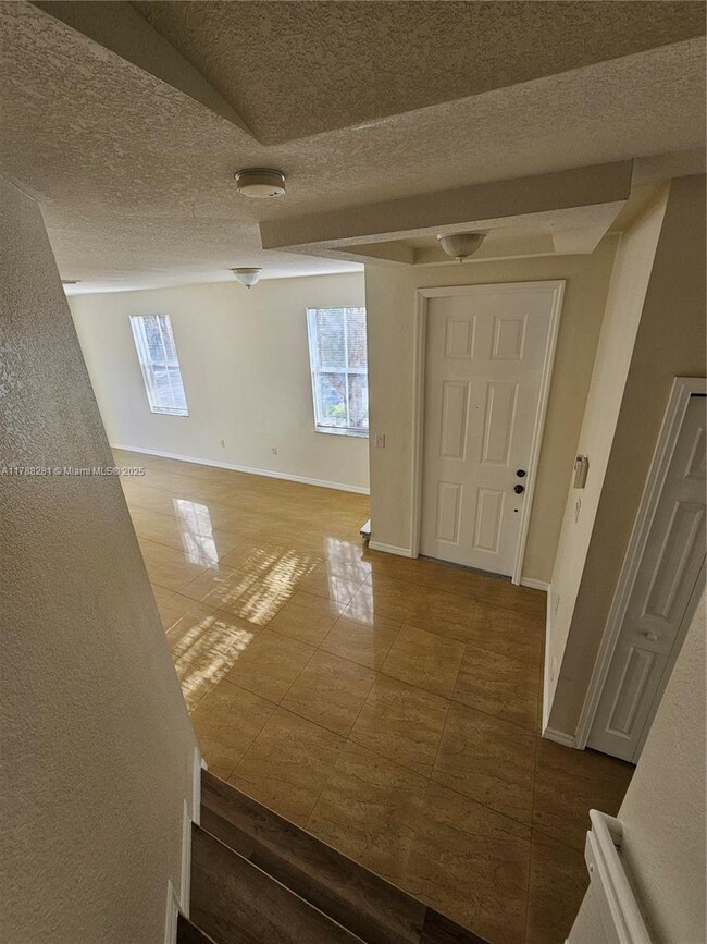 Foto del edificio - 16658 SW 79th Terrace