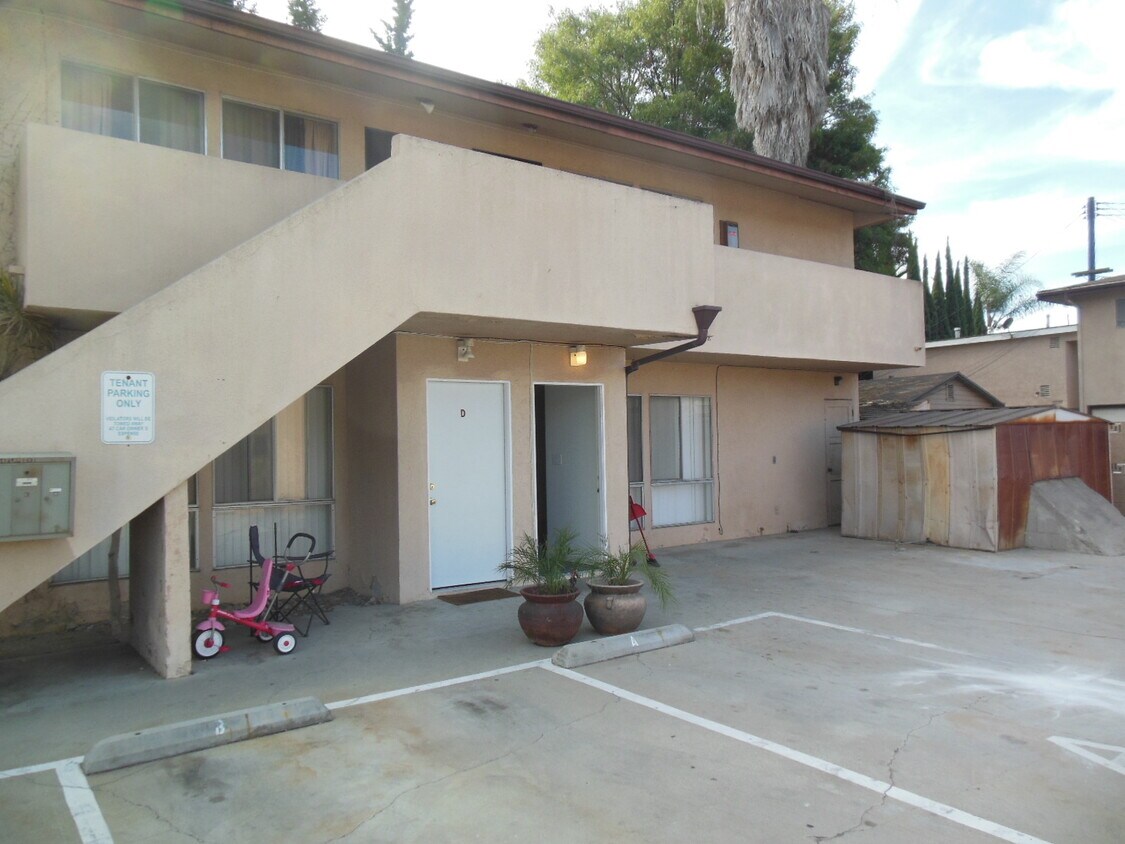 Building Photo - 9436 Flower St