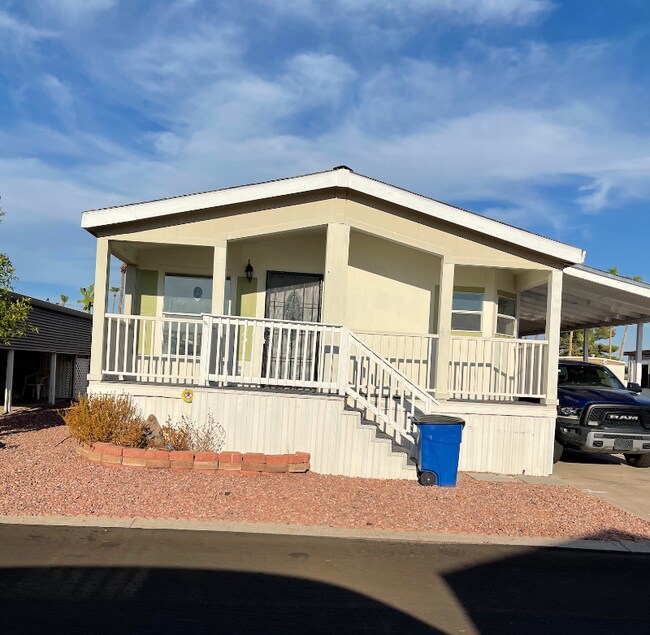 Building Photo - 2650 W Union Hills Dr