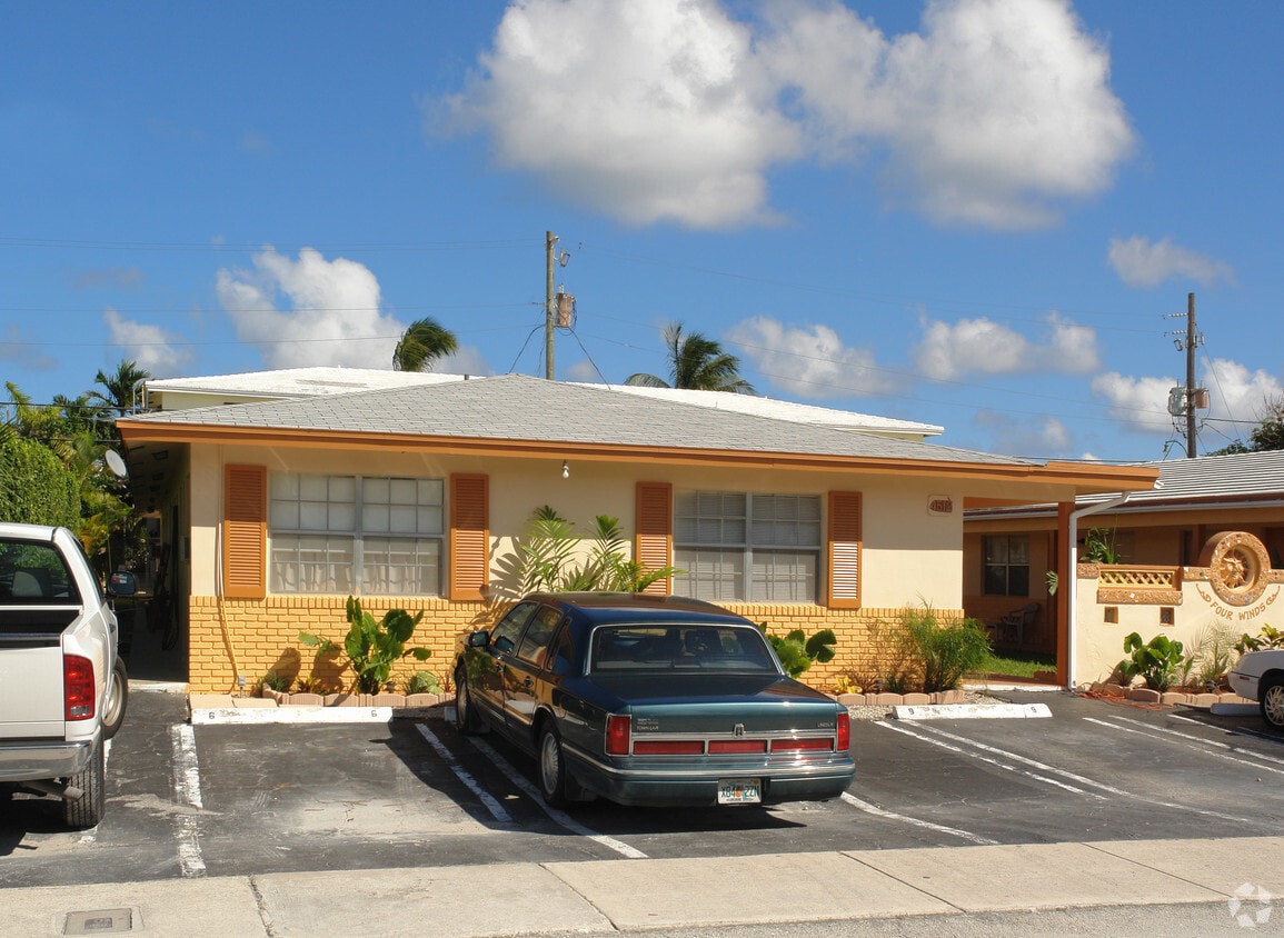 Four Winds Apartments 4516 N Ocean Dr Lauderdale By The Sea, FL