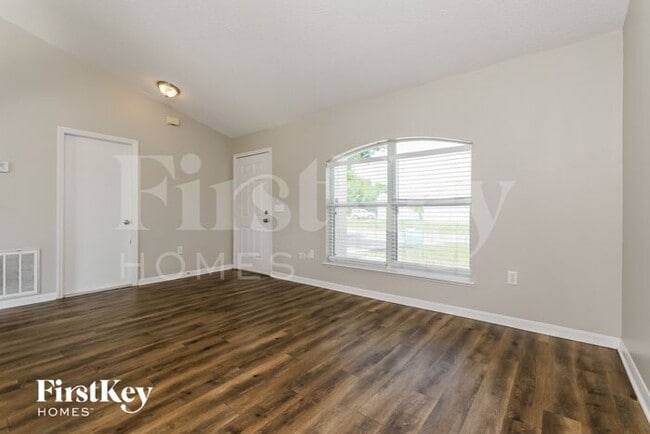 Building Photo - 817 Grantham Dr