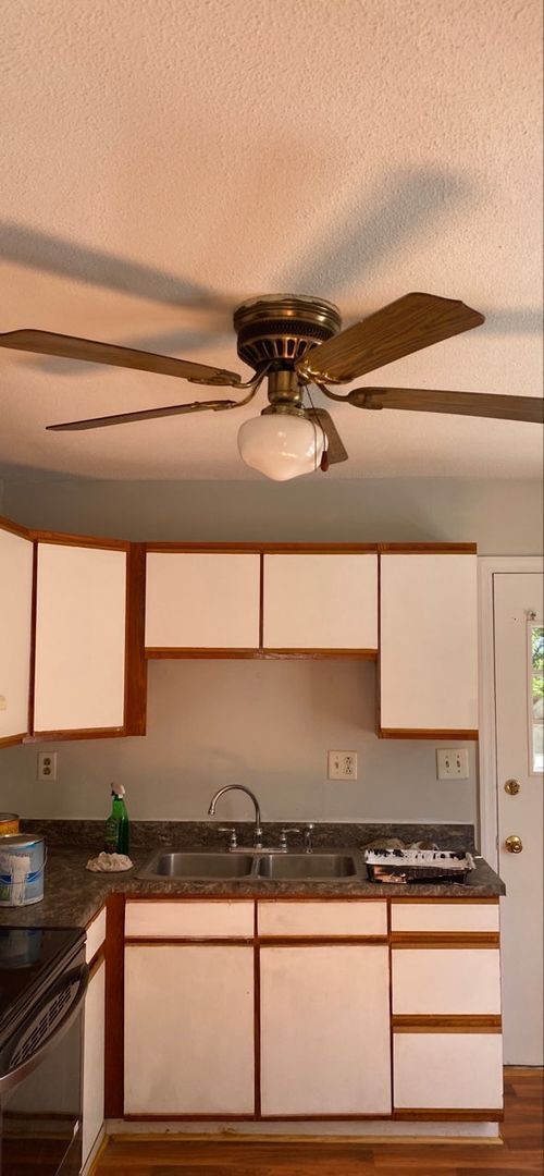 Building Photo - Freshly Painted 3Br 1Ba