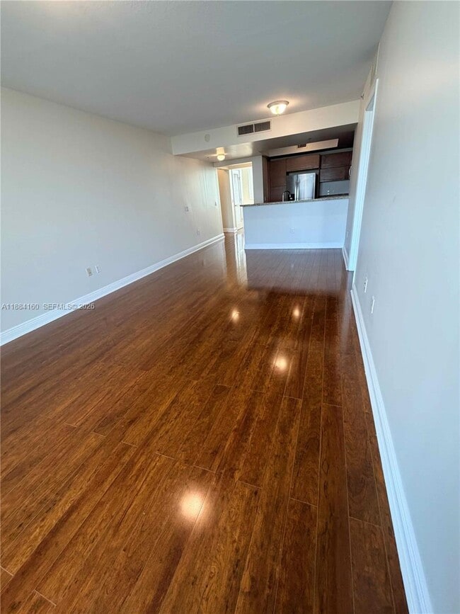 Building Photo - 2641 N Flamingo Rd