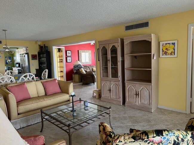 Building Photo - 1070 Sugar Sands Blvd