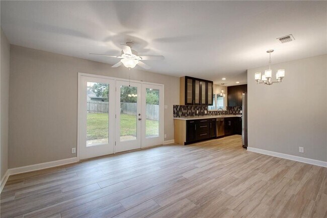Building Photo - 8808 Clarewood Dr