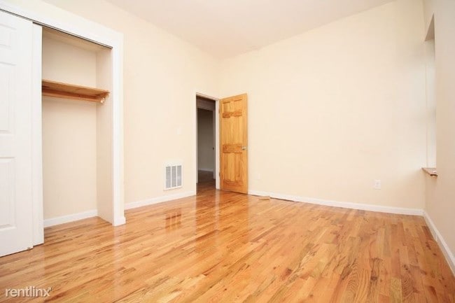Building Photo - 4 br, 1 bath Apartment - 173 Bleecker St