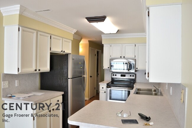 Building Photo - 77 Pheasantbrook Cir