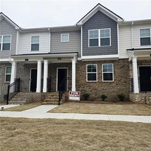 Building Photo - 969 Cades Walk