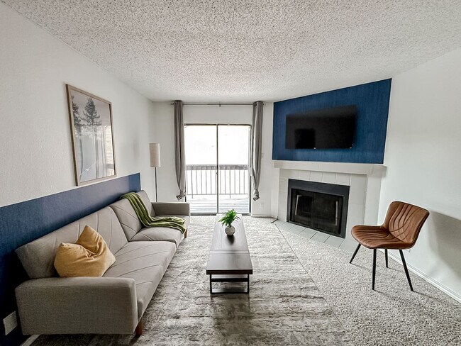 Foto del edificio - 1071 Clayton Ln