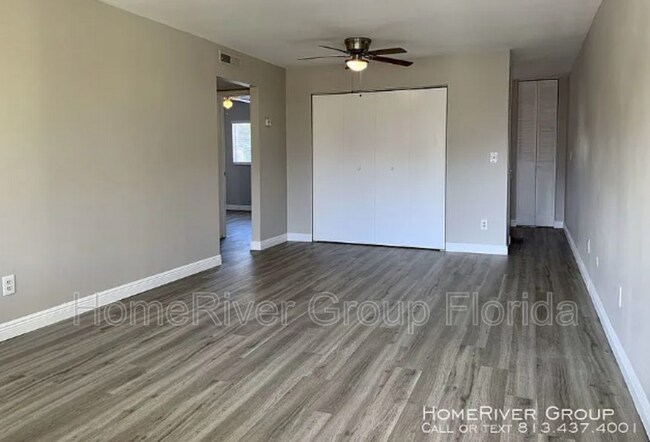 Building Photo - 3206 W Azeele St