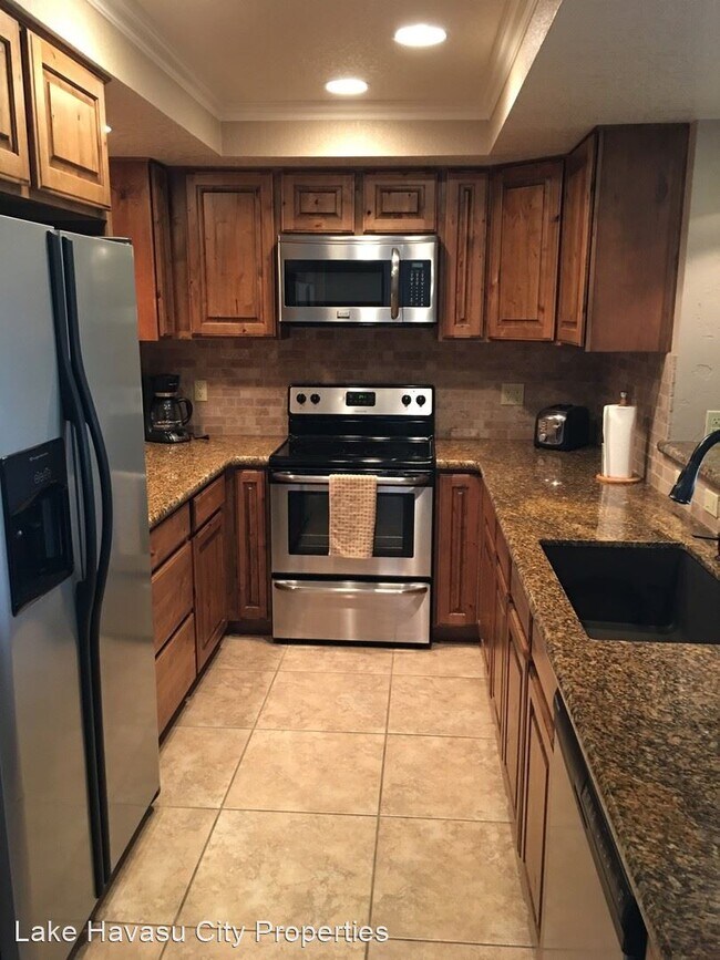 Foto del edificio - 3 br, 3 bath House - 1401 McCulloch Blvd #16