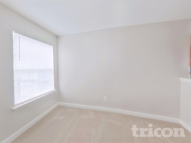 Foto del edificio - 506 Glencroft Dr