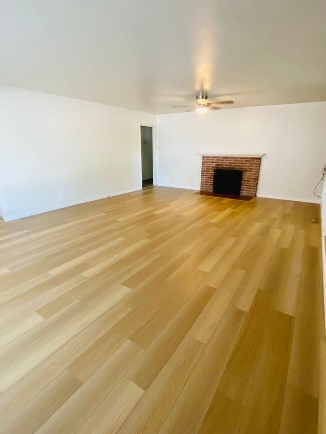 Foto del edificio - 502 W Sacramento Ave