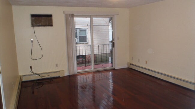 Foto del edificio - 1129 N Shore Rd