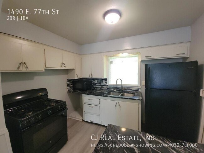 Foto del edificio - 1490 E 77th St