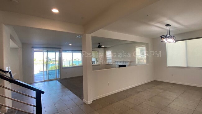 Building Photo - 17823 Taft Dr