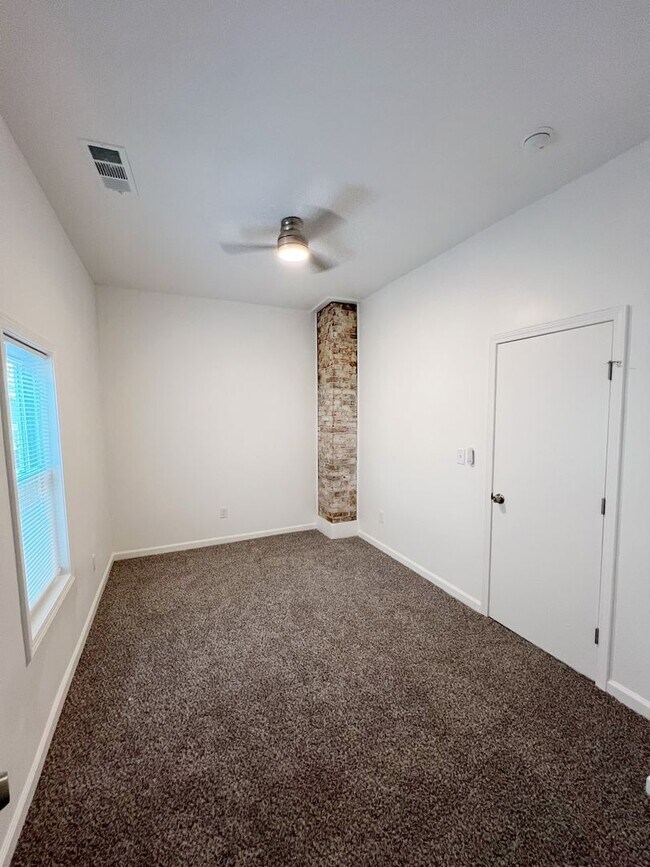 Foto del edificio - SEE IT NOW: Beautiful home in KCK!