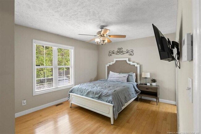 Foto del edificio - 421 Cityview Ln