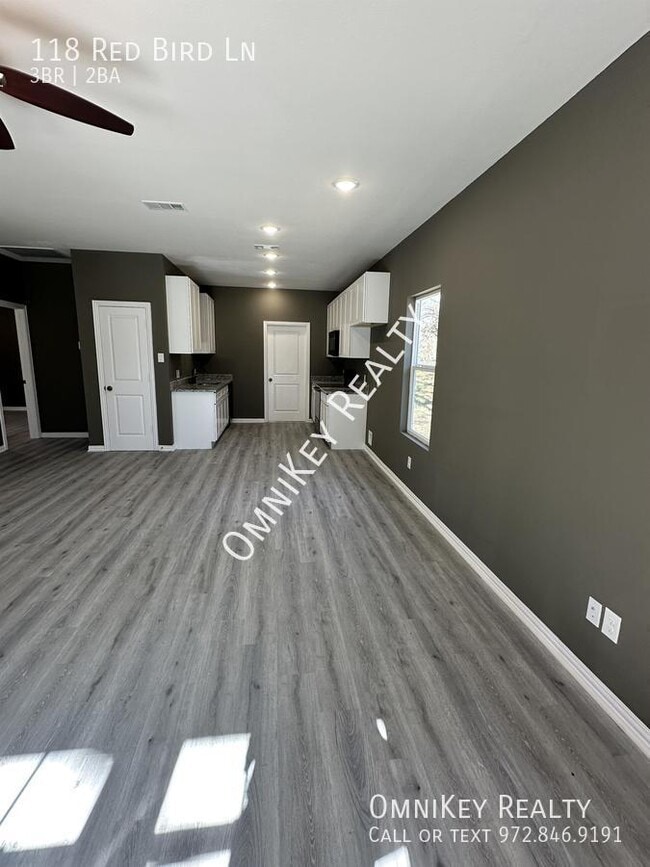Building Photo - 118 Red Bird Ln