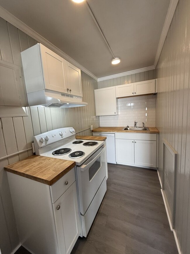 Foto del edificio - 1437-1459 W. Fourth St. - 12 Unit