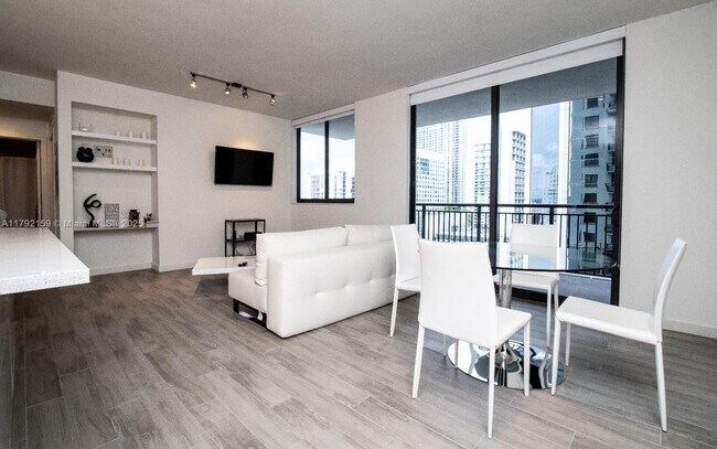 Foto del edificio - 999 SW 1st Ave
