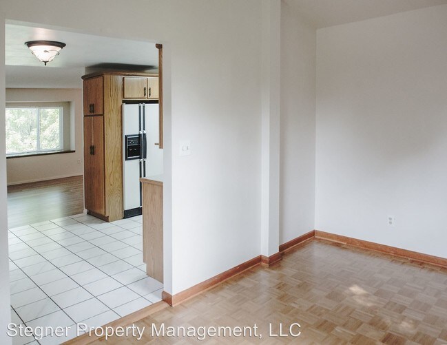 Building Photo - 3 br, 2.5 bath House - 1828 Axial Dr.