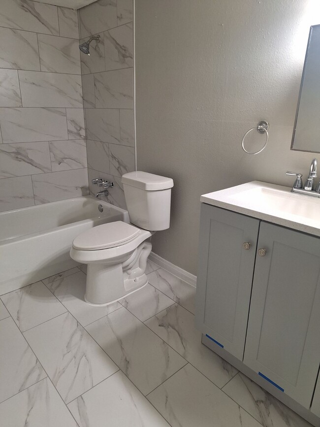 Newly Redone Bathroom - 2516 Commonwealth St