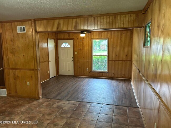 Foto del edificio - 2675 Ridgewood Cove
