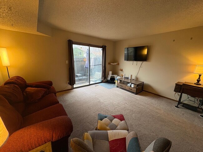 Foto del edificio - 2482 Astrozon Cir