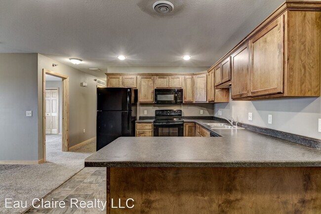 Building Photo - 1284 Parkland Dr