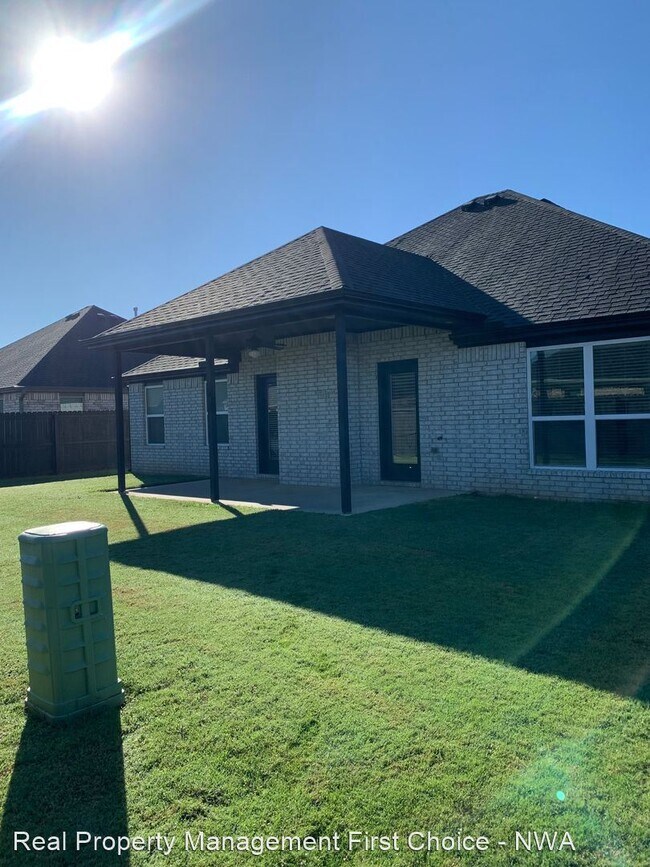 Foto del edificio - 3 br, 2 bath House - 4374 W Topeka Ave.