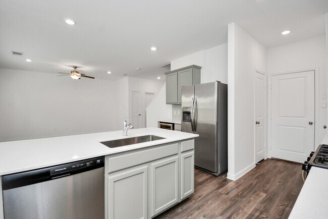 Foto del edificio - 15822 Kinlough Dr
