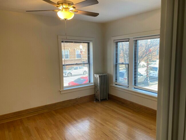 Foto del edificio - 3518 N Broadway St