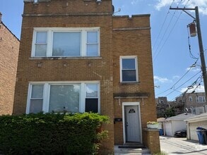 Building Photo - 3615 N Troy St