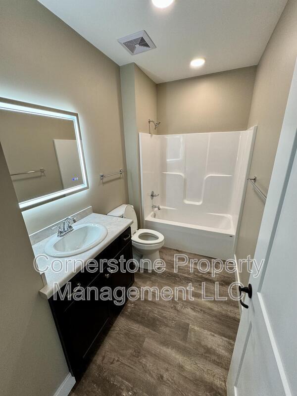 Foto del edificio - 8781 Lexington Ave