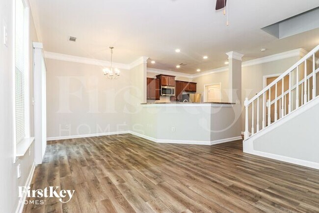 Foto del edificio - 979 Treymont Way