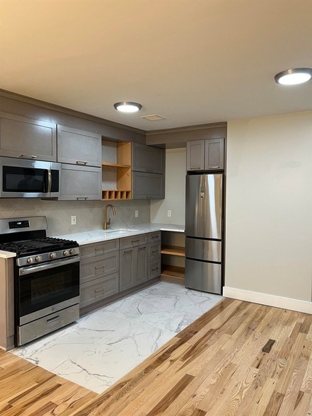 Foto del edificio - 12 Ivy Pl