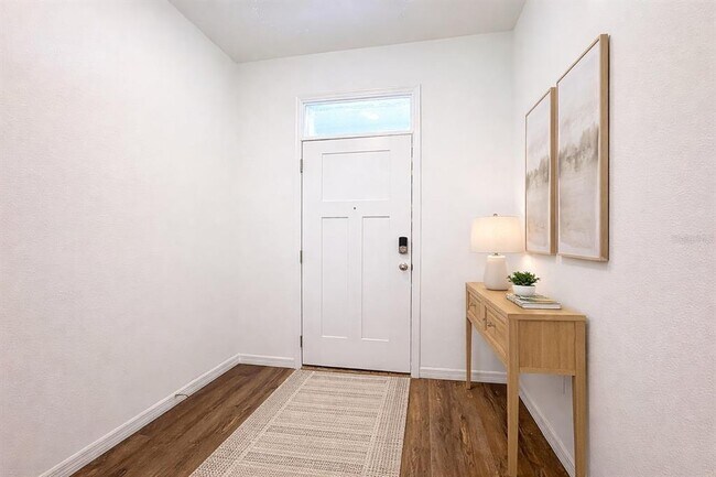 Foto del edificio - 2649 Olympic Ct