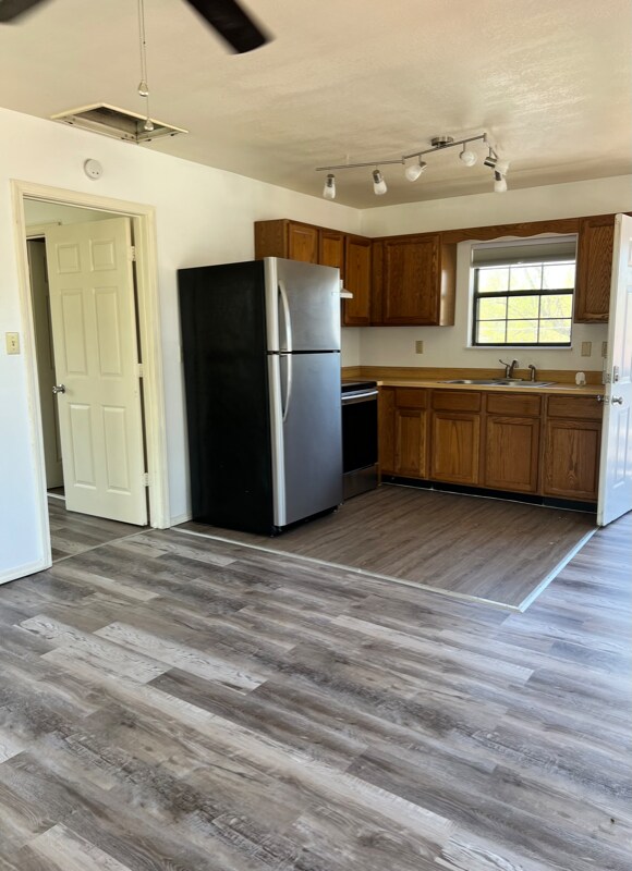 5346 East Pkwy, Cosby, TN 37722 Room for Rent in Cosby, TN